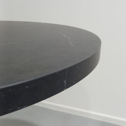 plateau de table sur mesure décor marbre noir pour restaurant bar et bistrot 