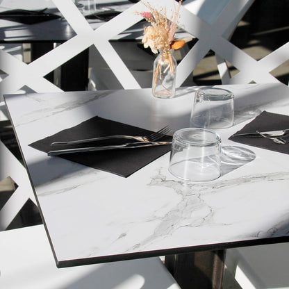 plateau de table sur mesure restaurant marbre blanc compact HPL RestooTab