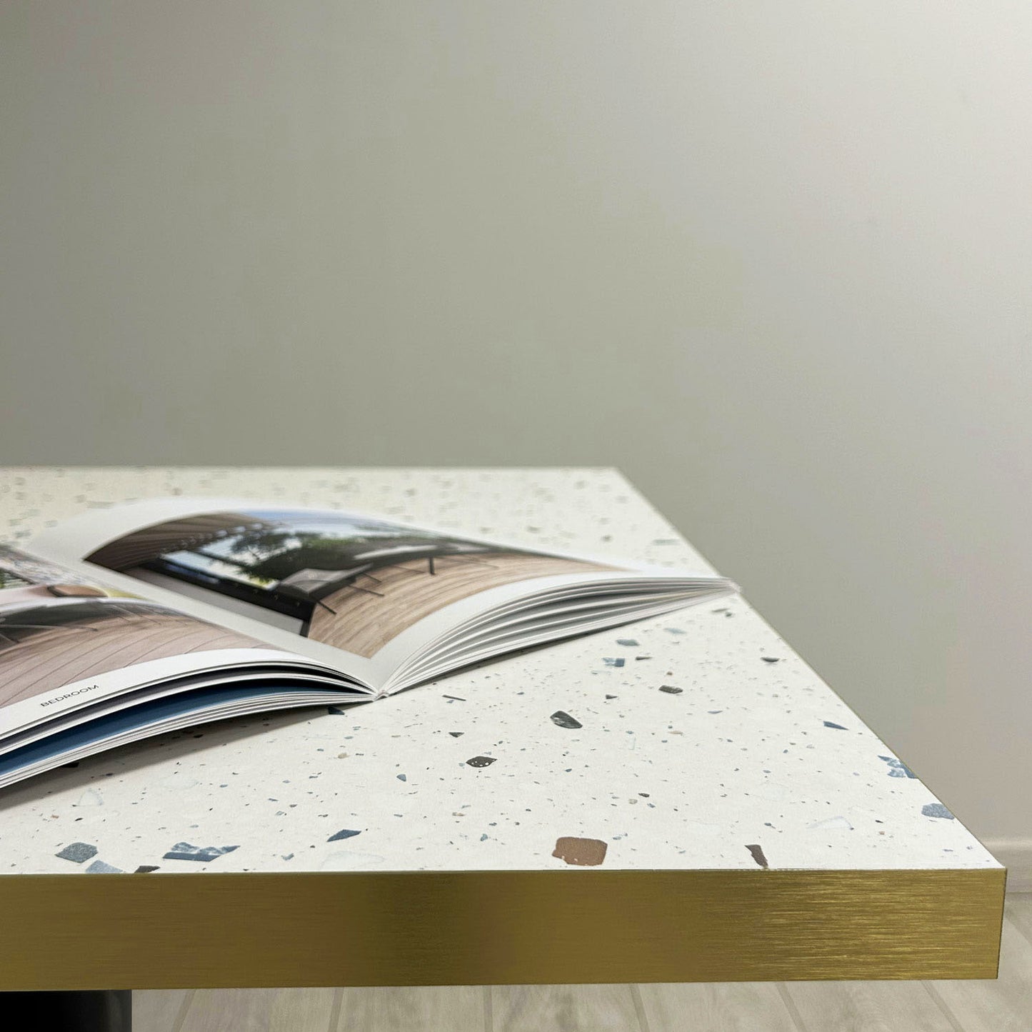 plateau de table sur mesure restaurant terrazzo cassata restootab